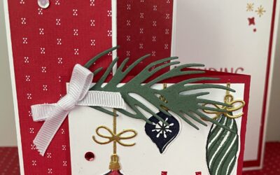 Turn Christmas Paper Into a Stunning W-Fold Card